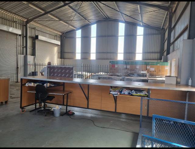 230M² BUSINESS FOR SALE IN KULEKA
